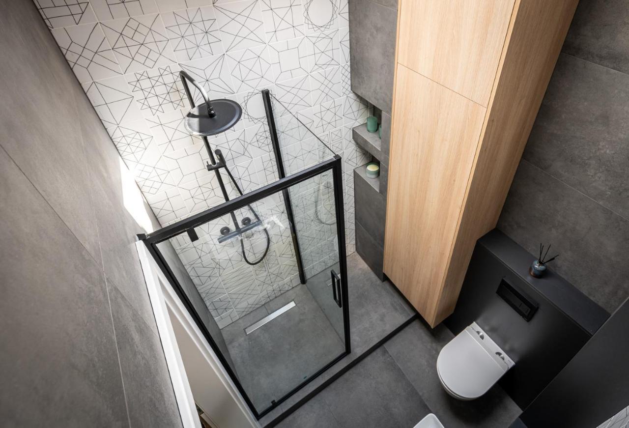 Smart Apartments - Old Town & Main Train Station - By Upstairs Krakow Exterior photo