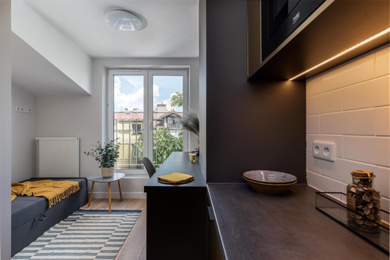 Smart Apartments - Old Town & Main Train Station - By Upstairs Krakow Exterior photo